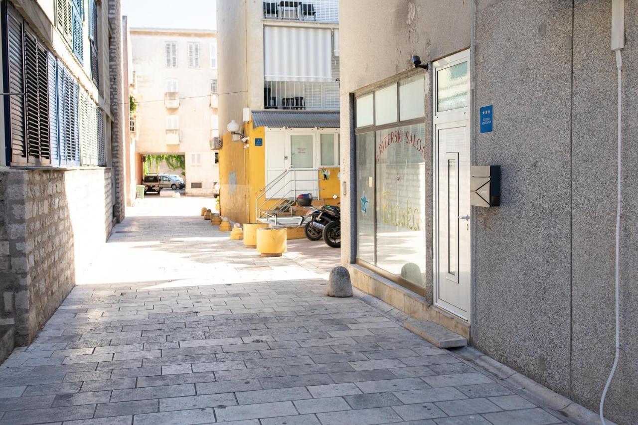 Appartement Susur - By Hoxilis à Zadar Extérieur photo